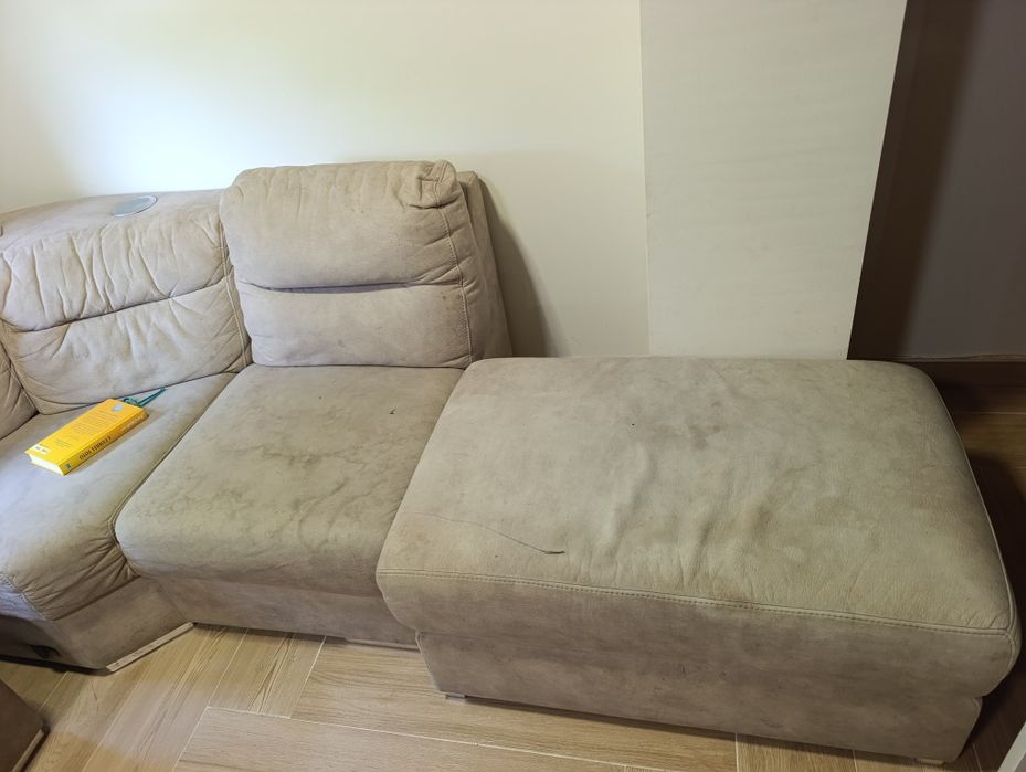 Sofá com colunas e bluetooth