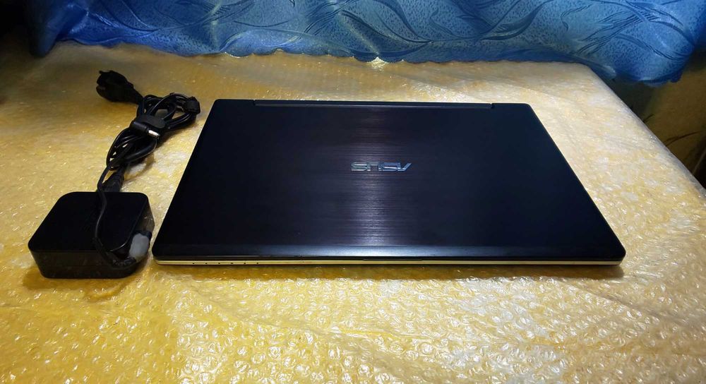 Ноутбук Asus K56CB! В чудовому стані!  i7 | SSD 240GB NVIDIA GT 740M!