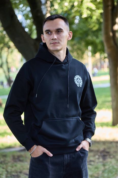 Чоловіче худі у чорному кольорі на флісі