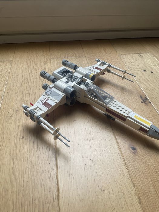 Zestaw lego 75301 xwing