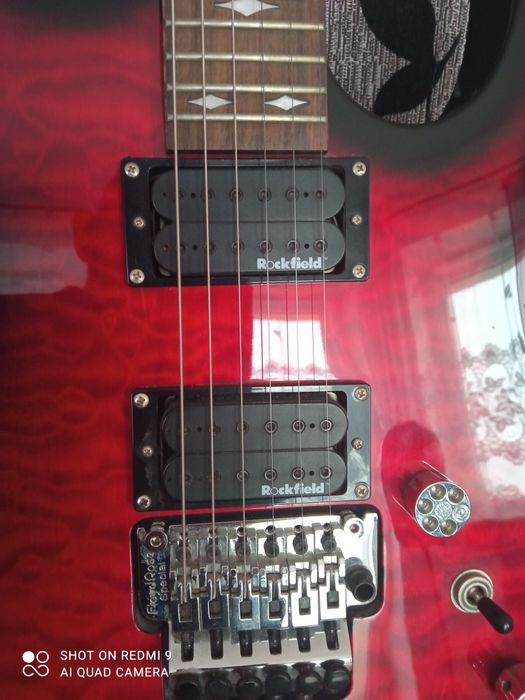 Gitarę R C Rich zadbaną sprzedam