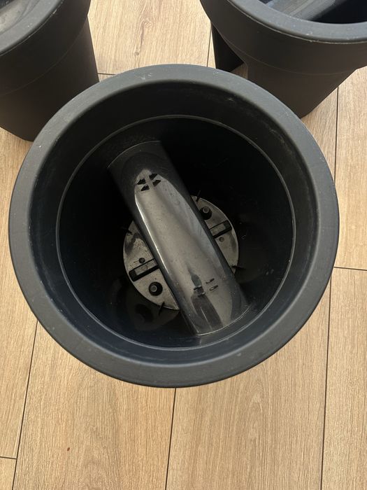 5 doniczek na balkon balustradę