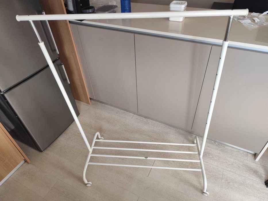 Arara de Roupas + Divisor/Suspensório