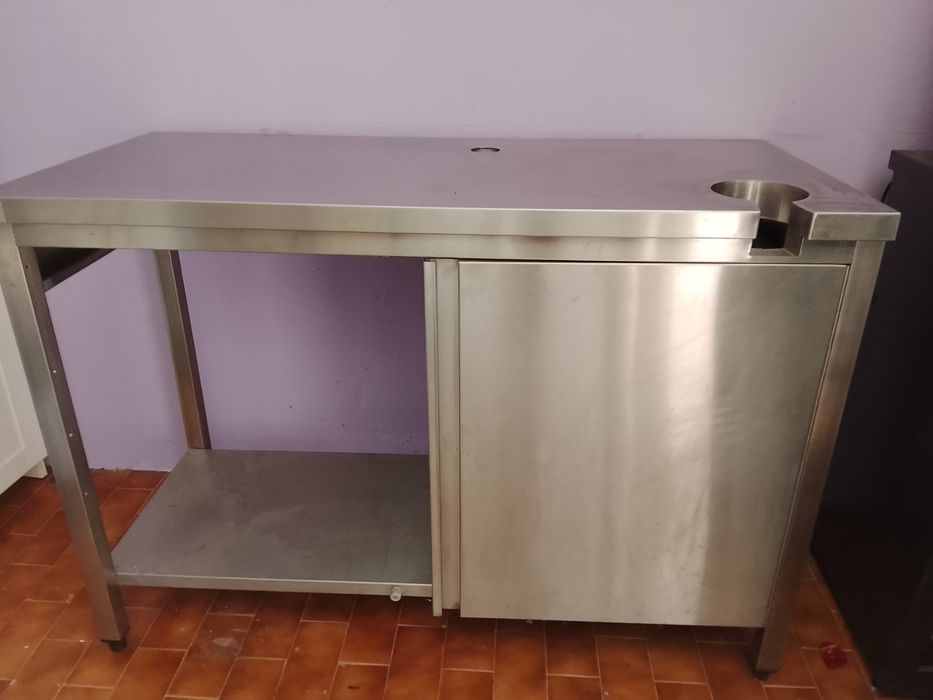 Vendo bancada de inox
