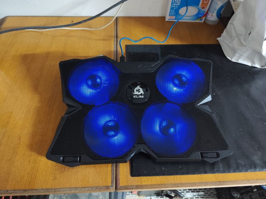 Base para portátil Klim Wind "Nova"