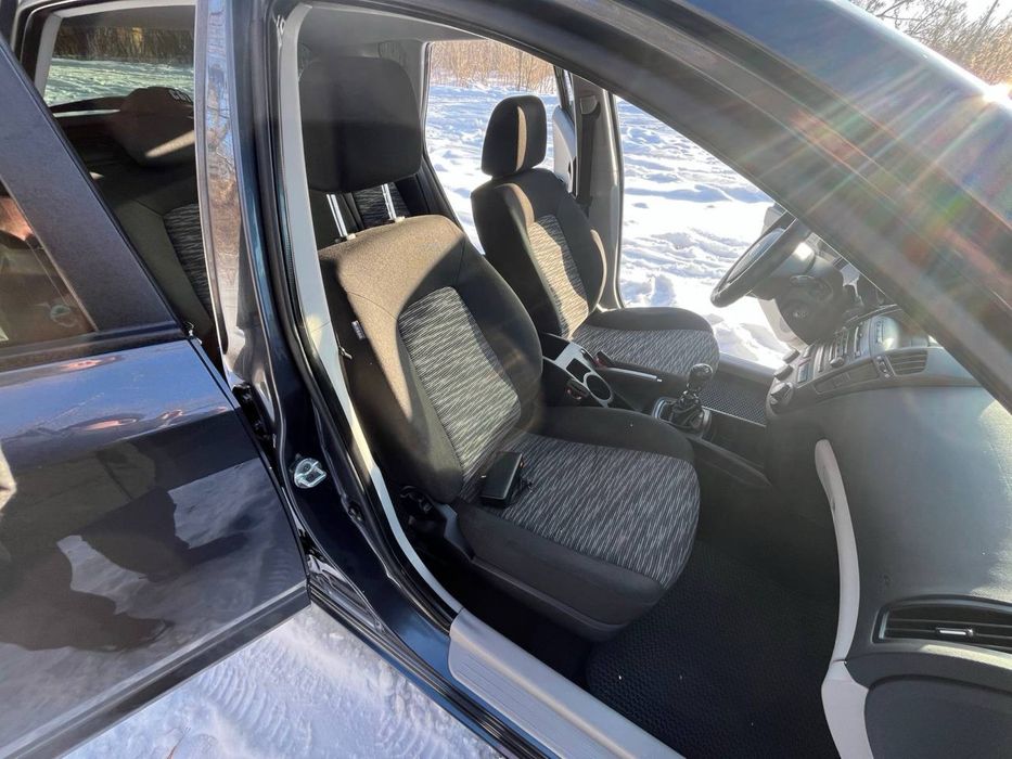 Продам авто kia ceed з рідним пробігом