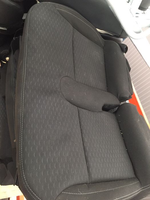 Poduszka materiał gąbka fotel podwójny Renault Trafic III Opel Vivaro
