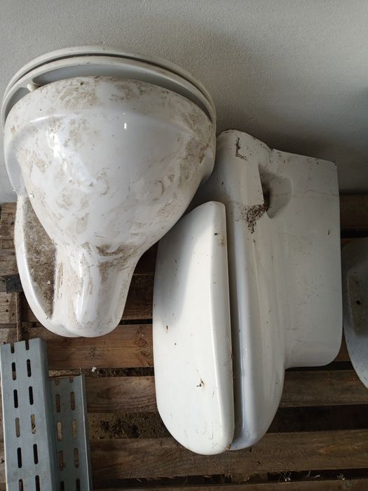 Muszla  klozetowa wisząca kibelek