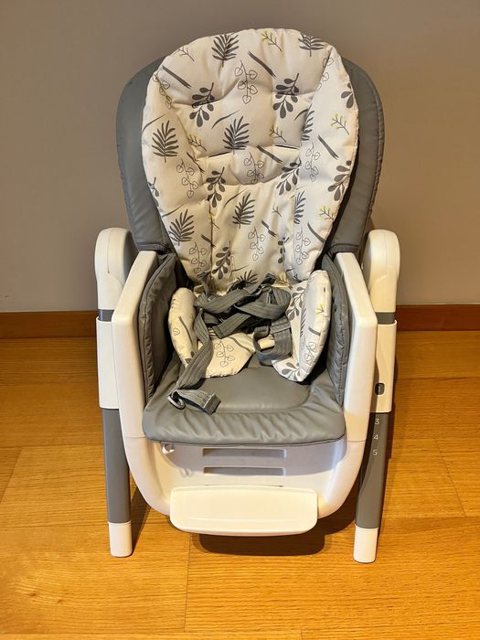 Cadeira JOIE de alimentação