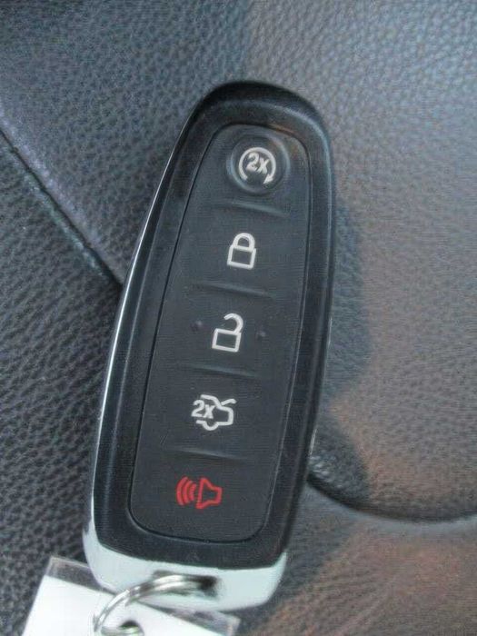 Ford Focus Titanium      2014