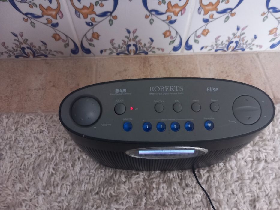 Radio digital Roberts FM/DAB