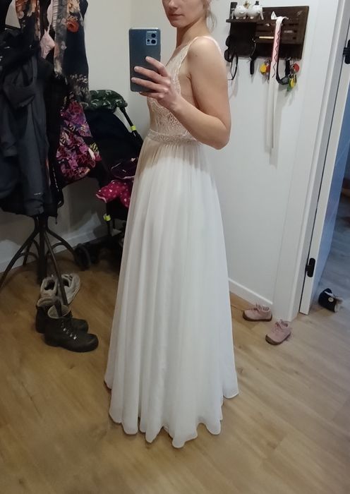 Suknia ślubna boho/rustykalna z muślinowym dołem