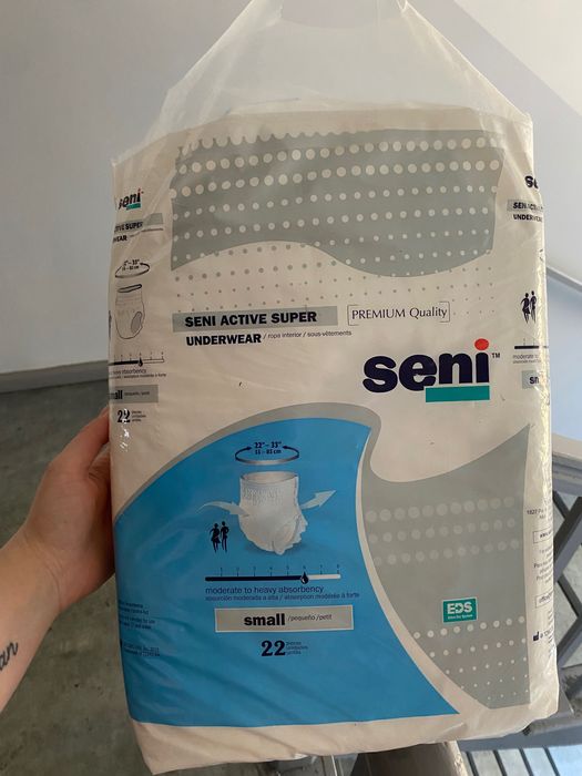 Pieluchomajtki Seni small