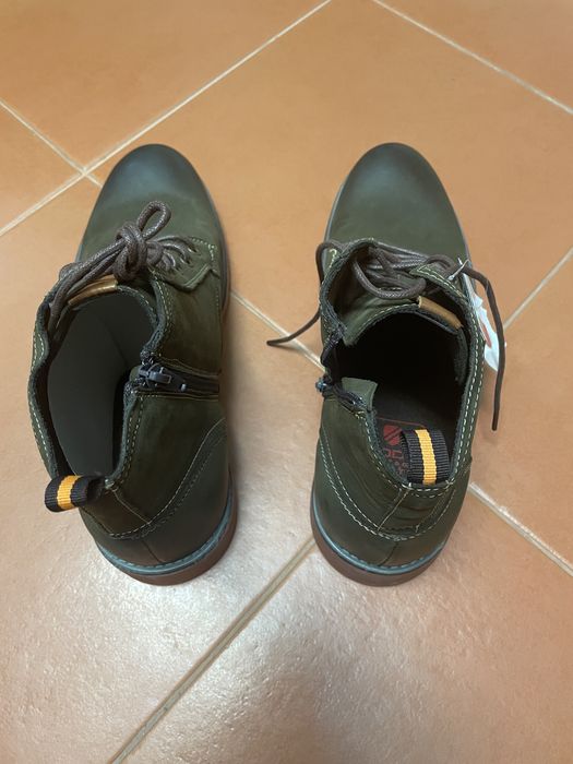 New Boots – Never Worn – Various Models Size 4264752056301570121