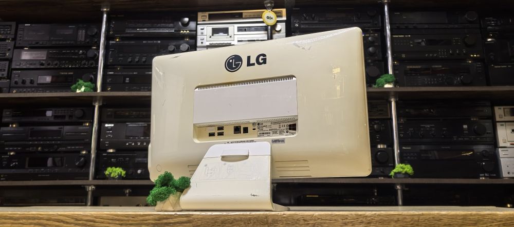 Моноблок LG 22V24/Celeron N2920/Ram 4gb DDR3/SSD 512gb/Win 10/Бж +