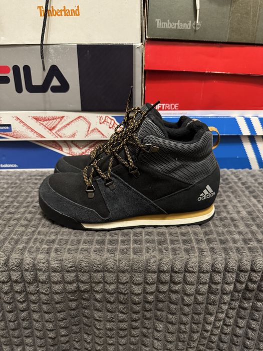 Черевики adidas 38(24см) Terrex Climawarm Snowpitch K оригінал