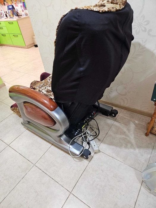 Масажне крісло Продам