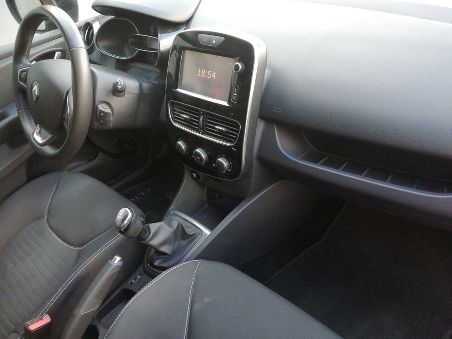 Renault - Clio 1.0 TCe Limited