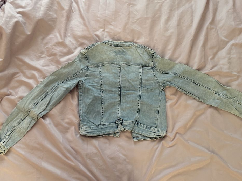 60 грн за штуку. Хороший стан (юбка чорн. ,юбка  світл.,куртка, шорти)