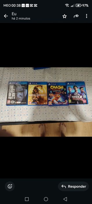 Ps4 mais 24 jogos 3 sem funcionar mais 3 controles 2 avariados Mas funcionam 1 com um pouco de drift todos os cabos mais um cabo de carregamento