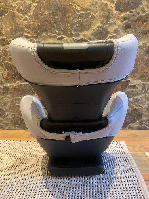 cadeira bébe maxi cosi cinza claro