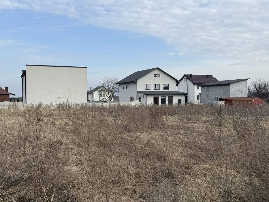 Продам ділянку для будівництва житлового будинку