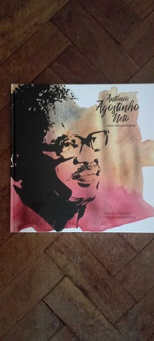 Livro Agostinho Neto