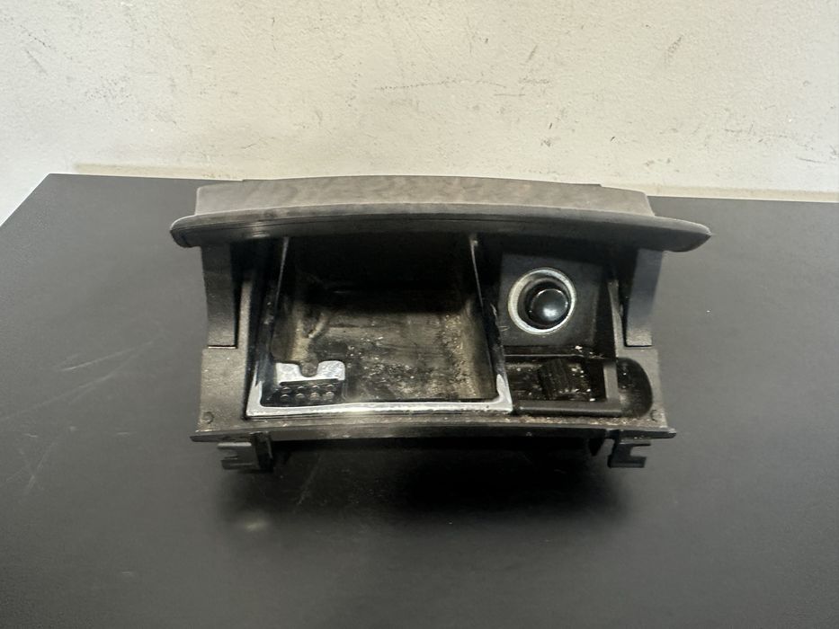 cinzeiro mercedes w211 e270