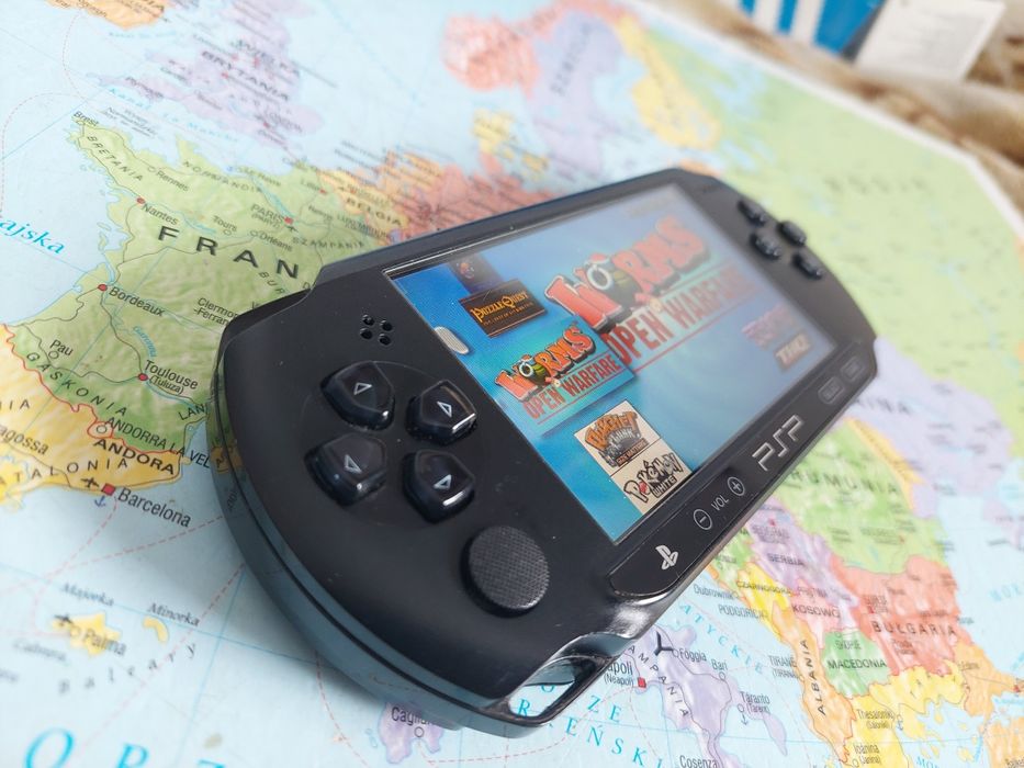 Konsola sony psp Street E 1004 32gb 100 gier