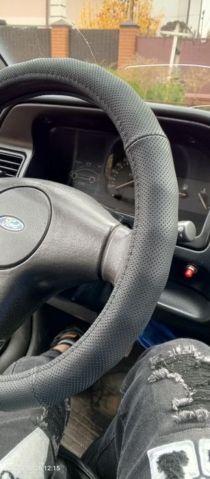 FORD ESCORT 1992року