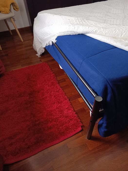 Cama de ferro com colchão