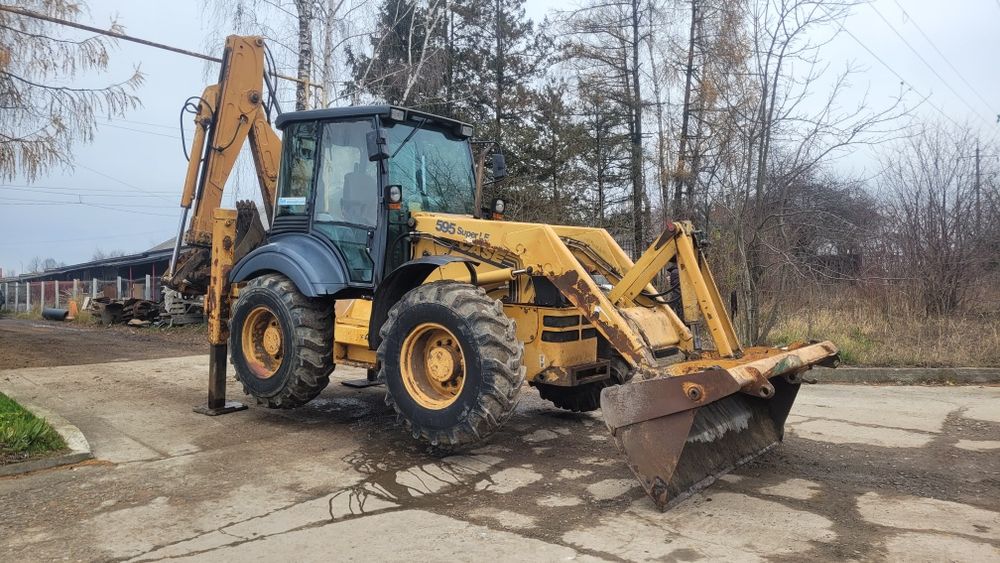 Case 595 super LE