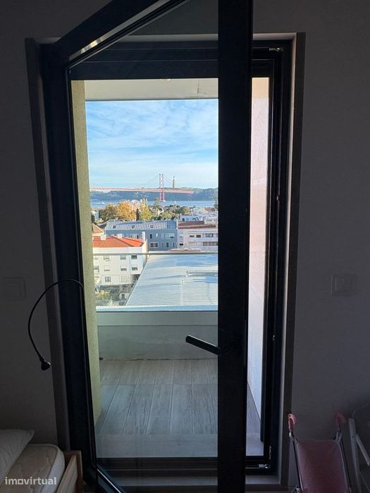 Apartamento T2 com Vista para Tejo na Ajuda, Lisboa
