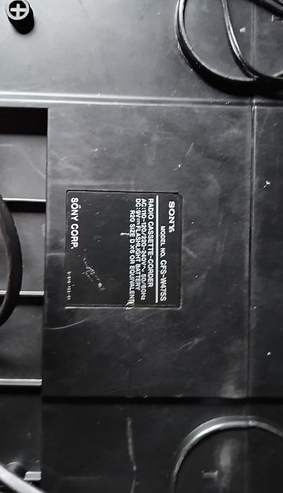 Продам Магнитофон Sony cfs-w475s