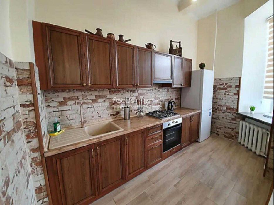 Без комісіЇ. Пейзажна Алея. АндріЇвський спуск. м. Золоті Ворота