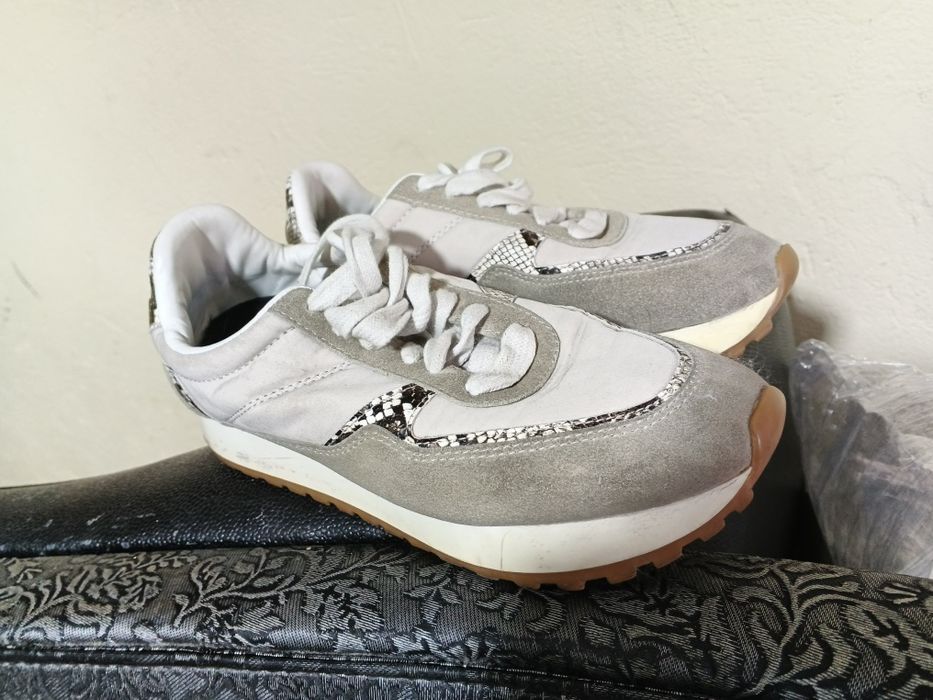 Кросовки женские Zara 40 р