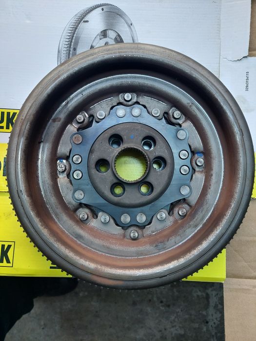 Двухмассовый маховик