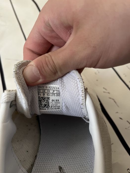 Кросівки adidas la trainer