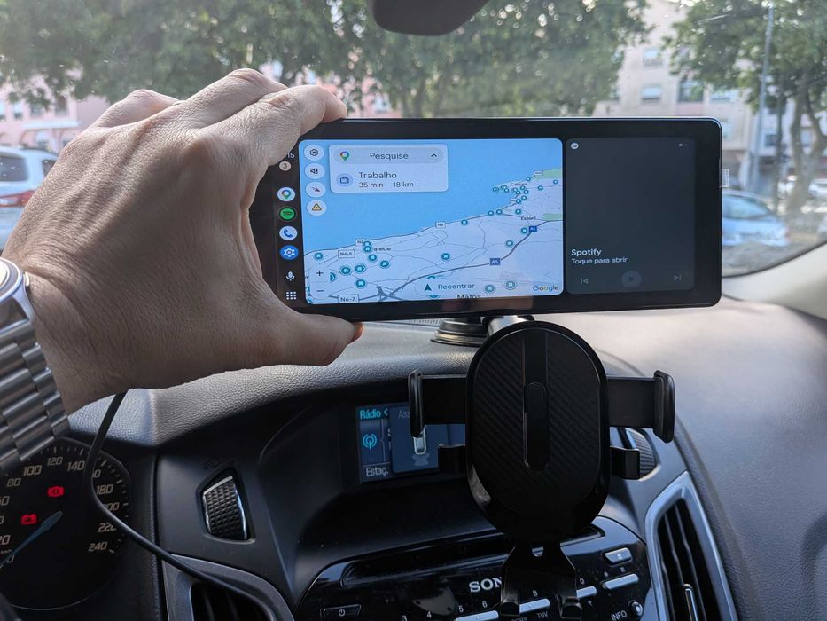Ecrã Portátil 10.26" Apple CarPlay / Android Auto Wireless – NOVO