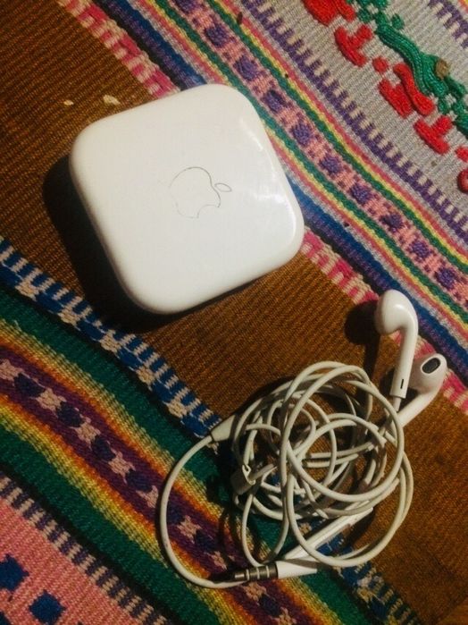 Продам Наушники Apple AirPods Original