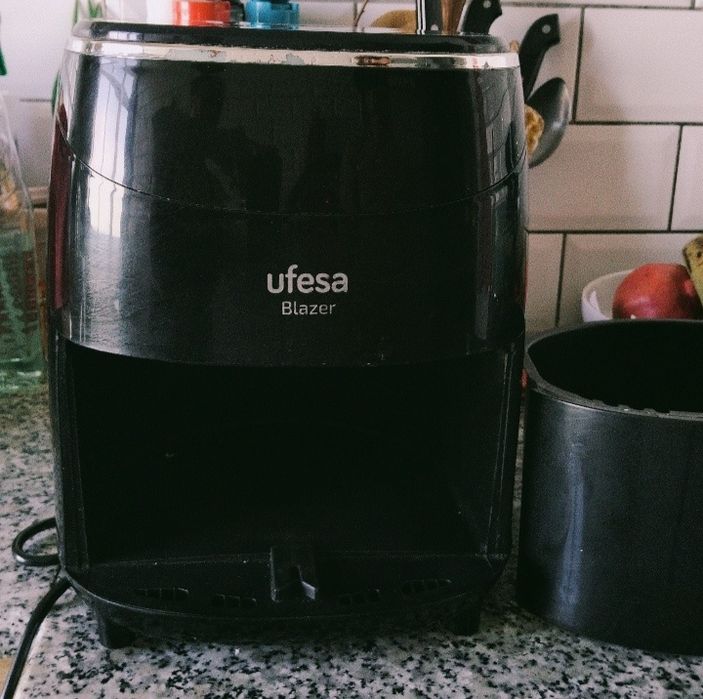 Air Fryer UFESA bom estado 3,5 LT
