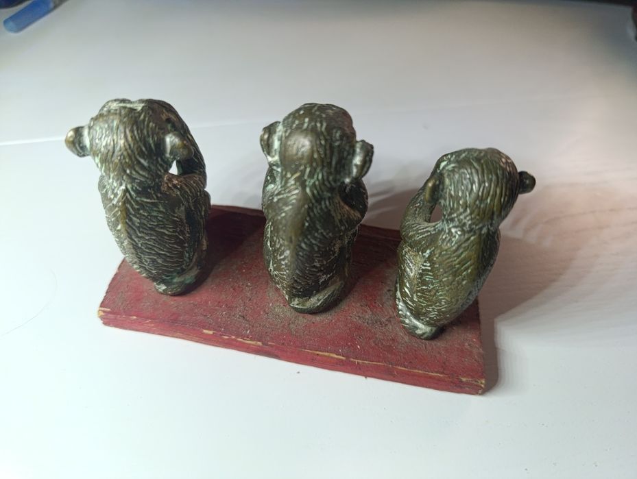 Не вижу не слышу не скажу  бронза статуэтки