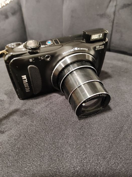 Máquina Fotográfica Cartão e Tripé