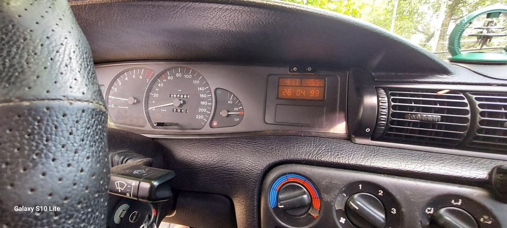 Opel Omega B 2.0 16v