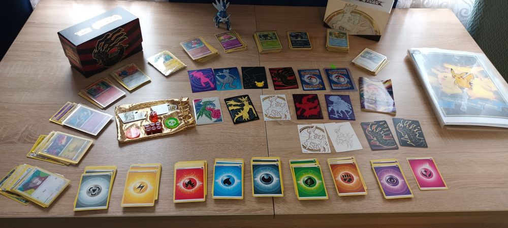 Karty pokemon zestaw