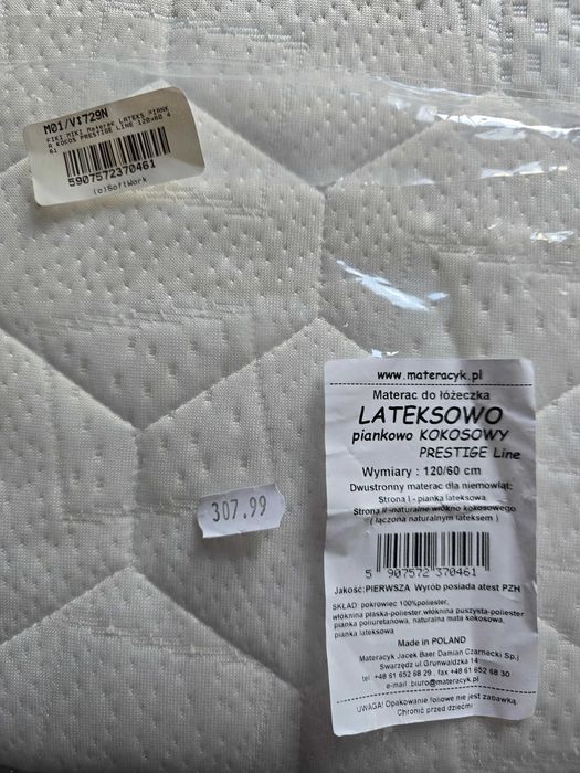 łóżeczko z kocykiem