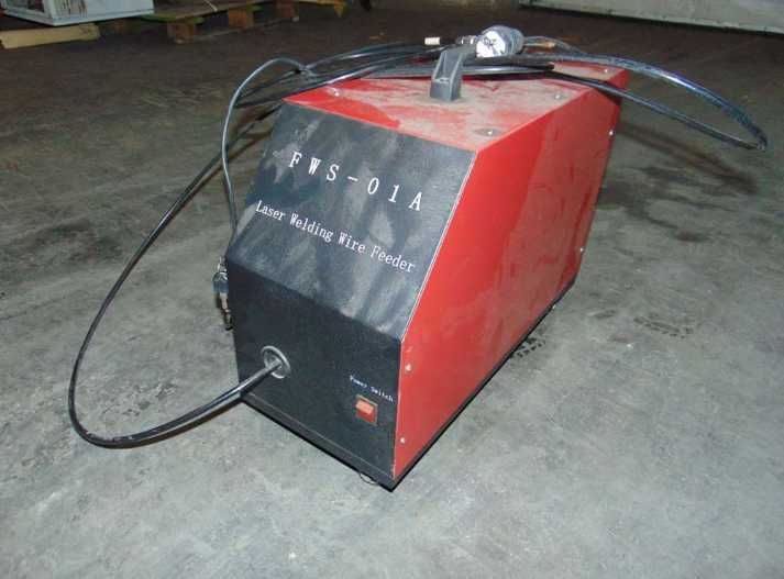 Podajnik drutu do spawarki laserowej FWS-01A