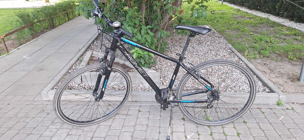 Rower CROSSOWY ROMET ORKAN M w super stanie  ładny kolor czarny mat koła 28cali 21 biegów  + dodatki gratis
