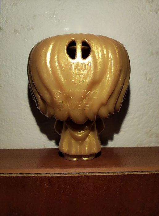 Продам золотого Гарри Поттера из kinder joy