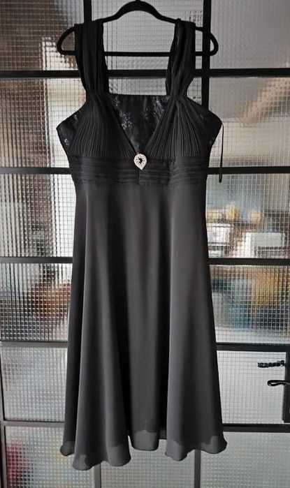 Czarna wieczorowa sukienka 46/48